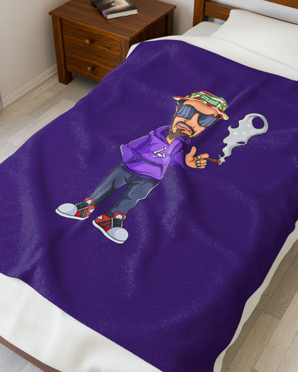 LuckyL7 Blanket - Cozy Velveteen Plush Blanket featuring Stylish Cartoon Design, Perfect for Home Decor, Great Gift Idea, Ideal for Relaxing or Media Room