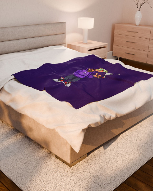 LuckyL7 Blanket - Cozy Velveteen Plush Blanket featuring Stylish Cartoon Design, Perfect for Home Decor, Great Gift Idea, Ideal for Relaxing or Media Room